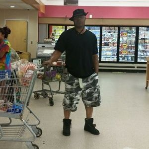 Meet your Posher, Kenneth